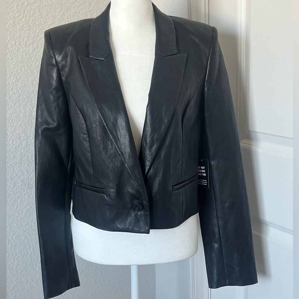NWT Express Cropped Faux Leather Jacket - Black - Size M